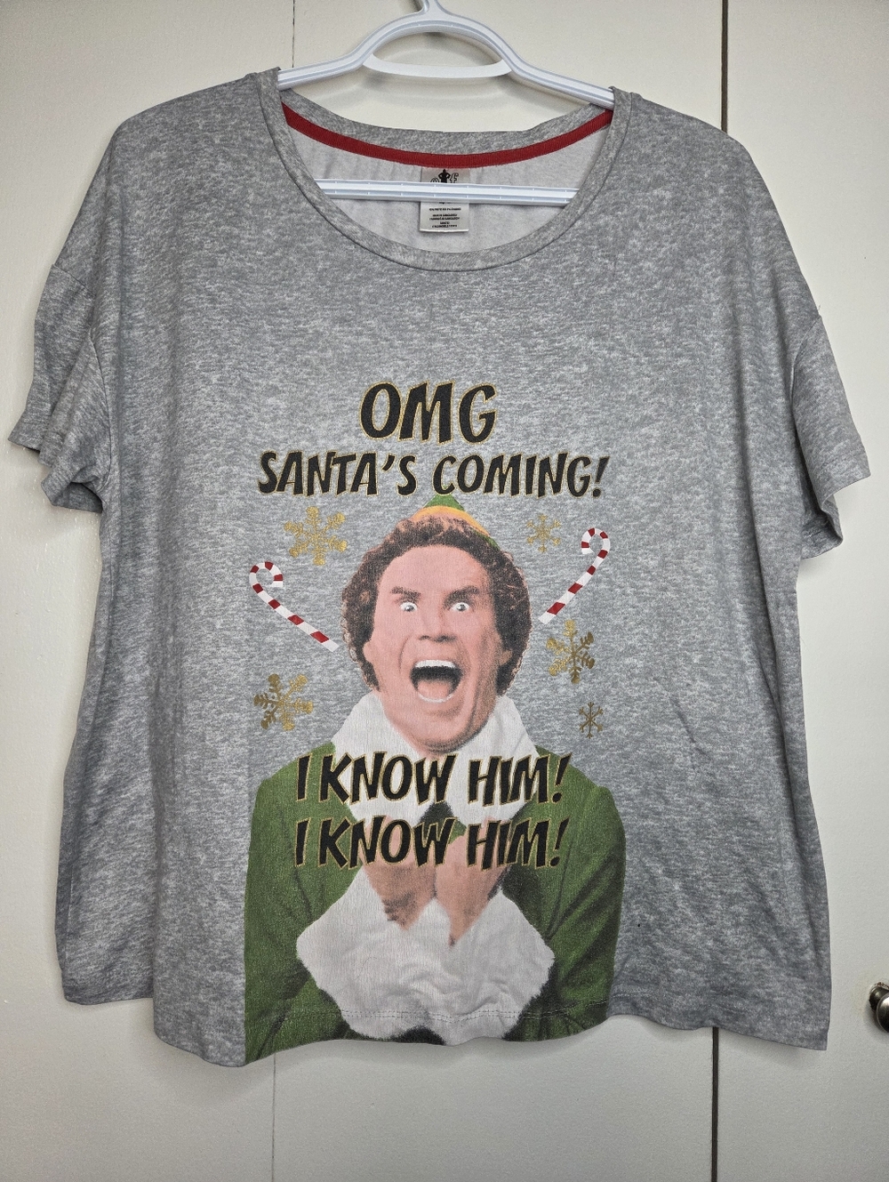 ELF Movie Women's L Gray Short Sleeve Tee "OMG Santa's Coming! I Know Him!"